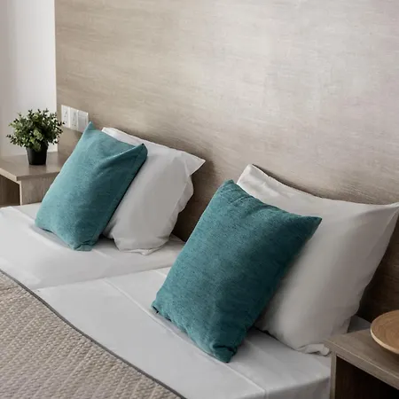 Milea איה נאפה