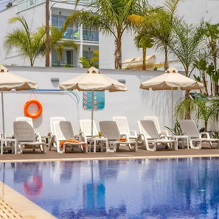 Milea מלון איה נאפה